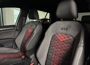 Volkswagen Golf 24