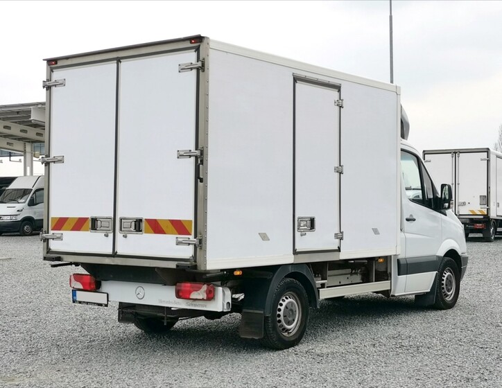 Mercedes-Benz Sprinter 2