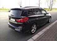 BMW Řada 2 6