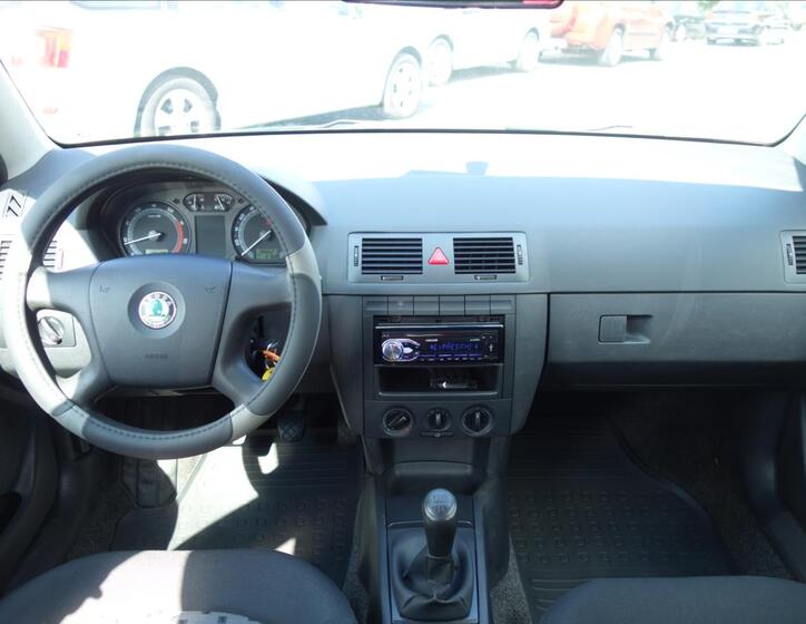 Škoda Fabia 15