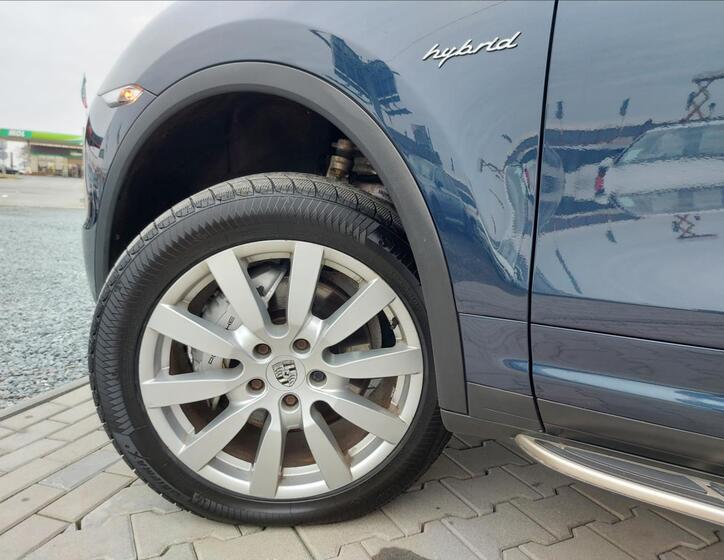 Porsche Cayenne 61