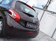 Peugeot 208 12