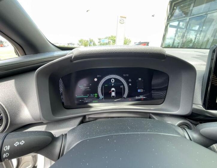 Toyota C-HR 12
