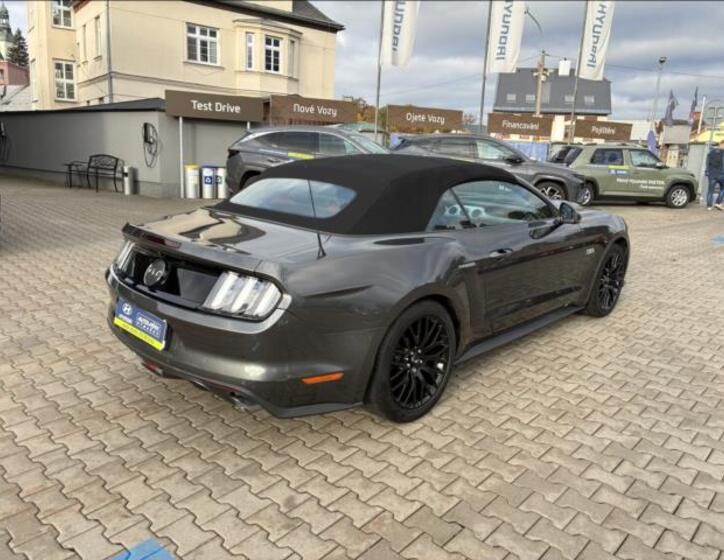 Ford Mustang 7