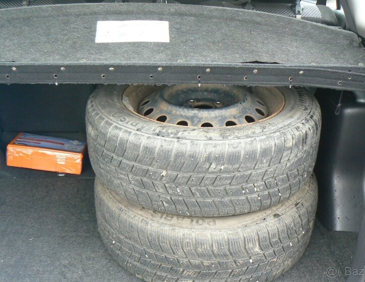 Toyota Corolla Verso 13
