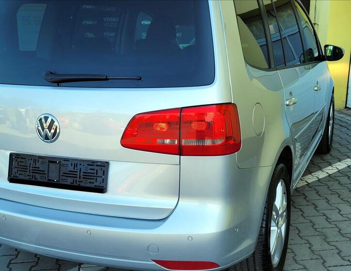 Volkswagen Touran 10