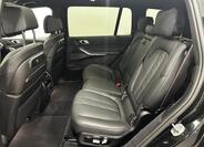 BMW X7 10