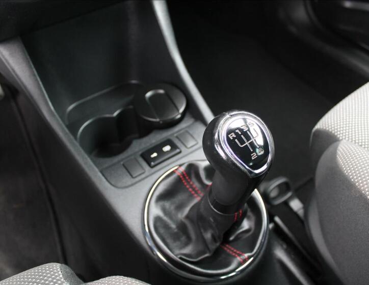Škoda Fabia 15