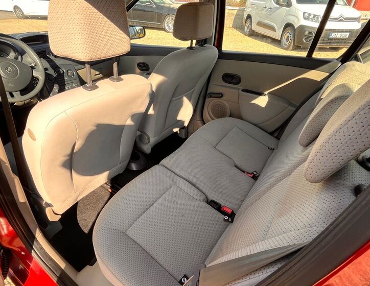 Renault Clio 16