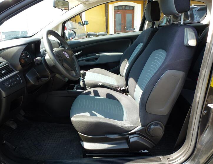 Fiat Grande Punto 16