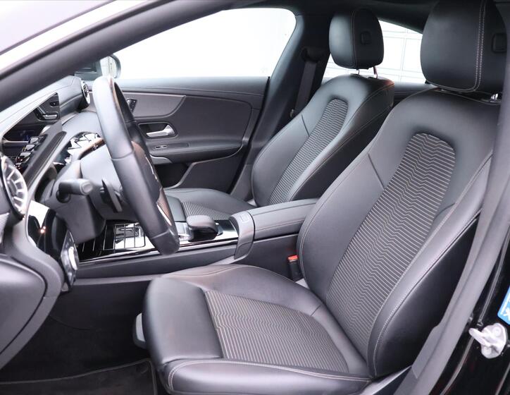 Mercedes-Benz CLA 11