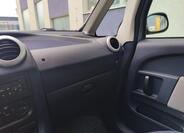 Peugeot 1007 18