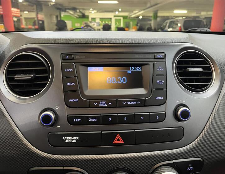 Hyundai i10 13
