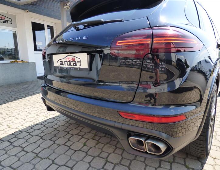 Porsche Cayenne 72