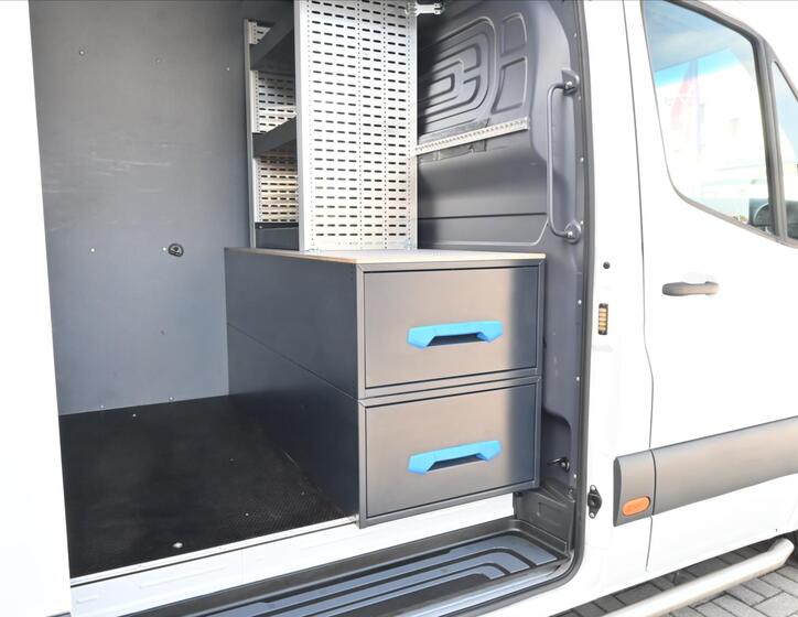 Mercedes-Benz Sprinter 29