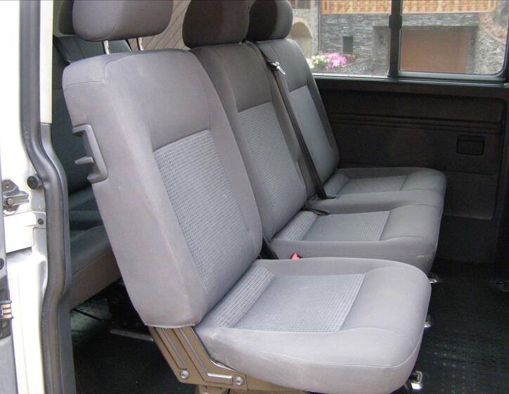 Volkswagen Caravelle 15