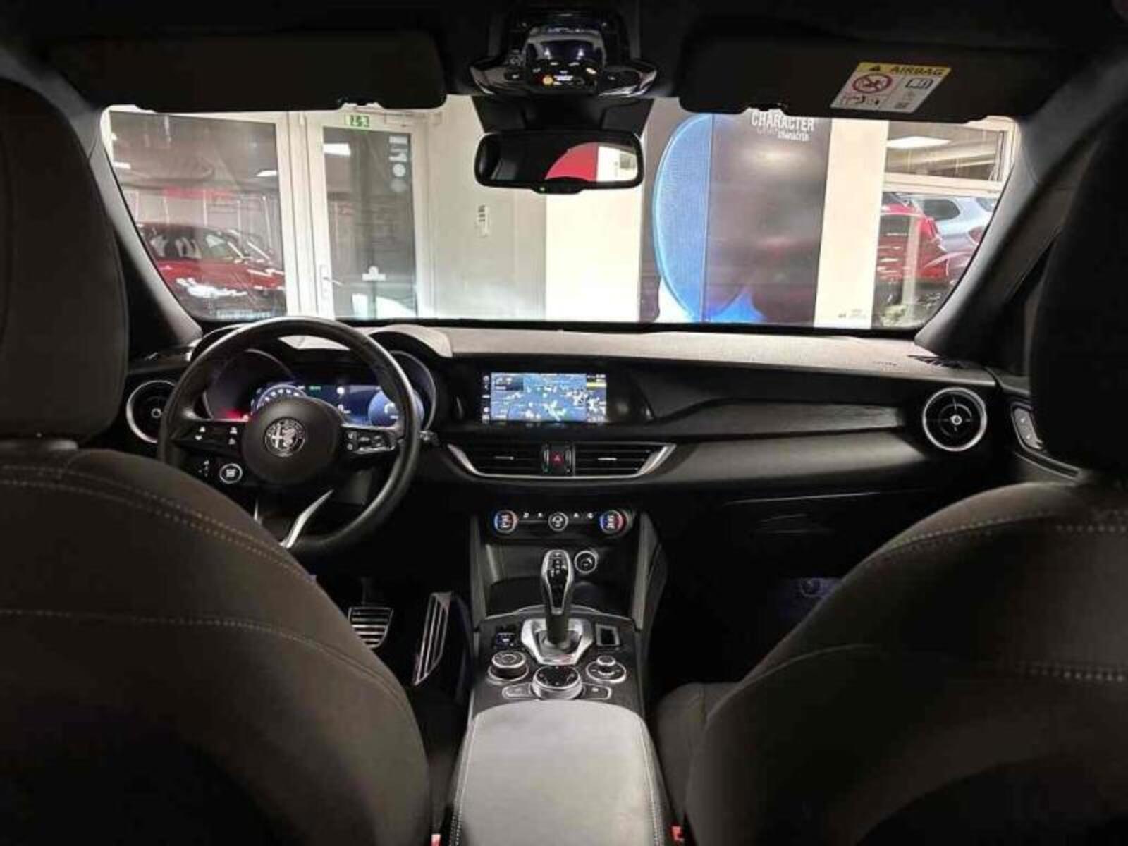 Alfa Romeo Stelvio 19
