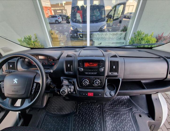 Peugeot Boxer 24