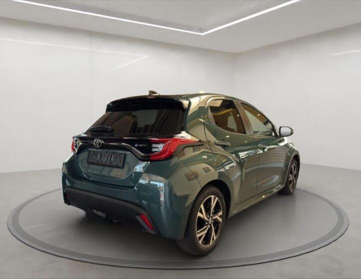 Toyota Yaris 6