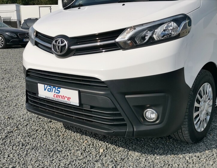 Toyota ProAce 16