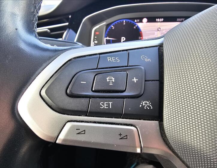 Volkswagen Passat 18