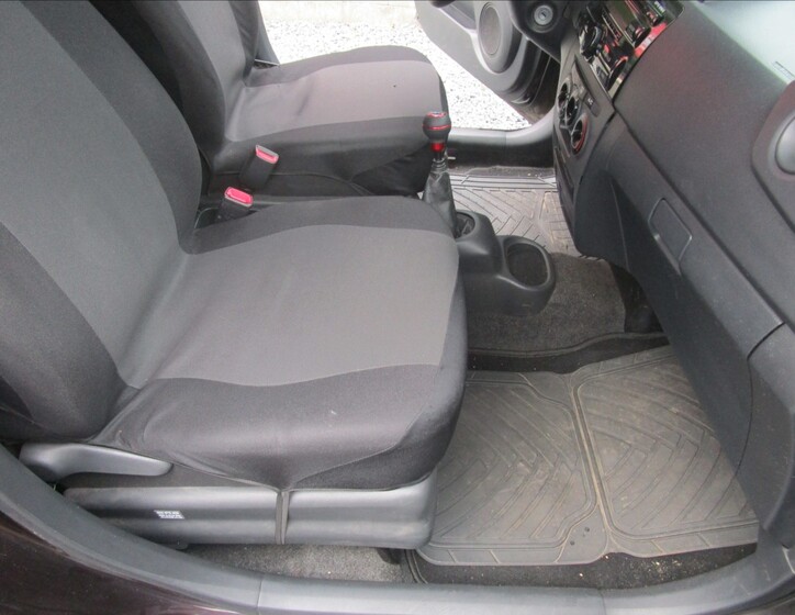 Daihatsu Materia 16