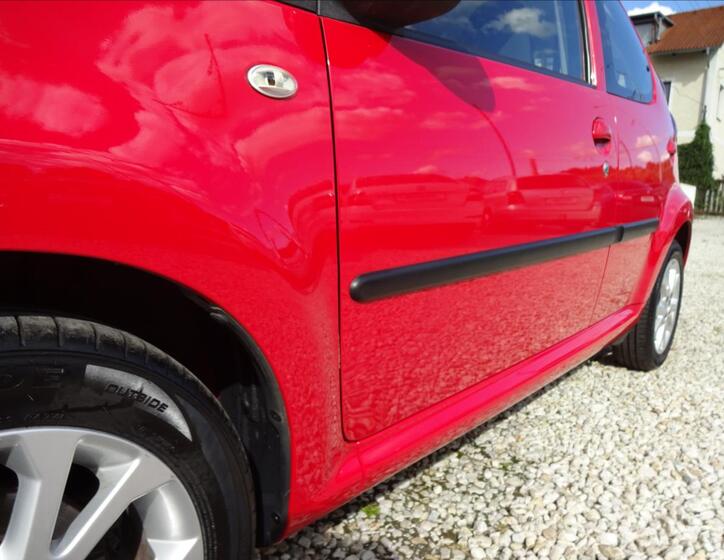 Peugeot 107 13