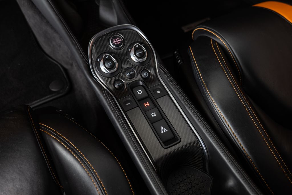 McLaren 570S