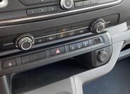 Peugeot Traveller 33