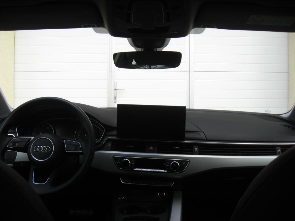 Audi A4 28