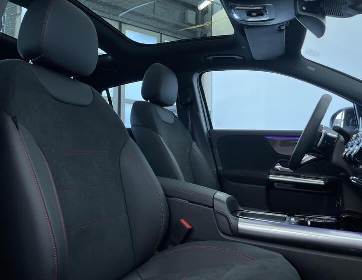 Mercedes-Benz GLA 15