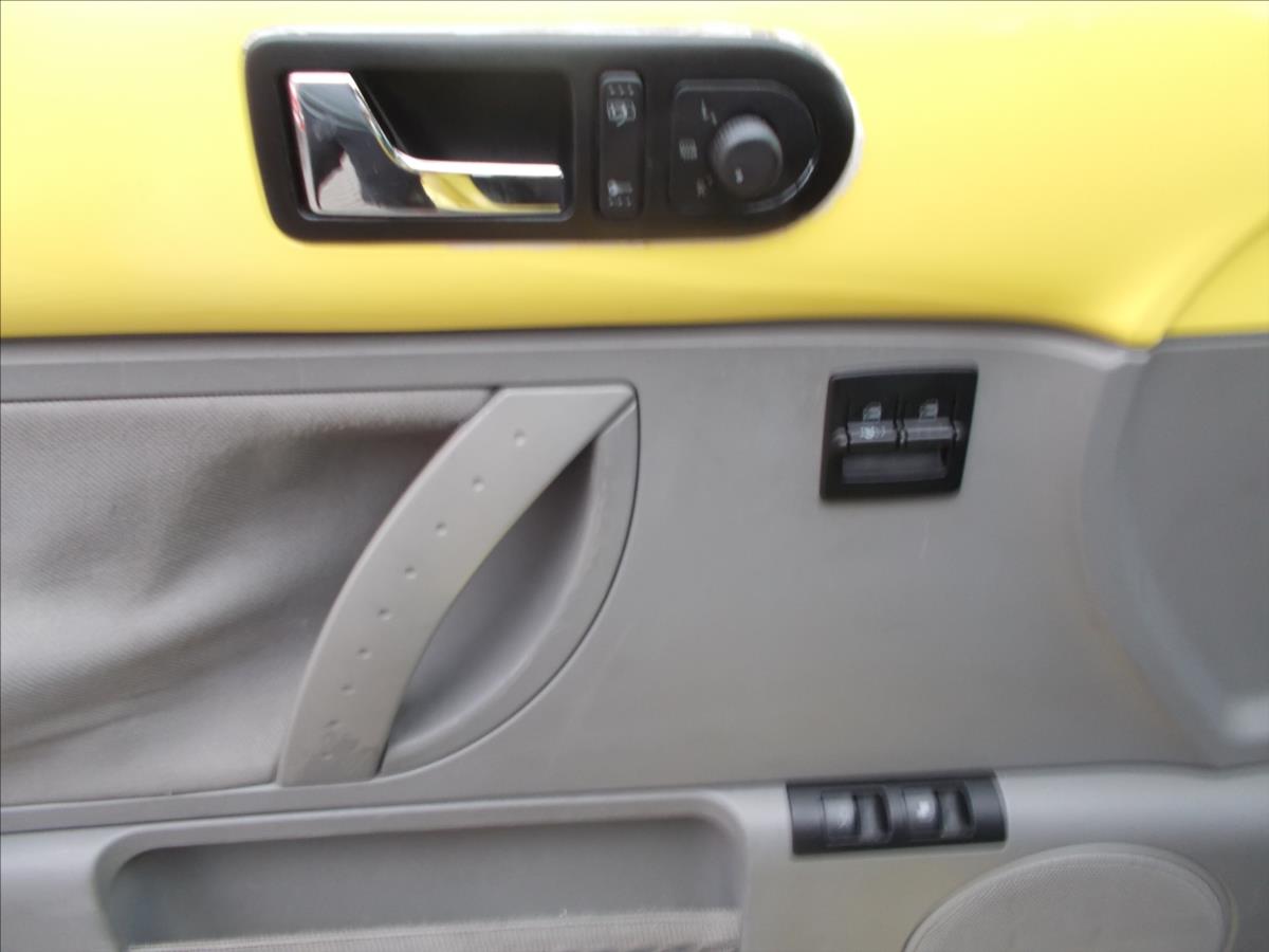 Volkswagen New Beetle