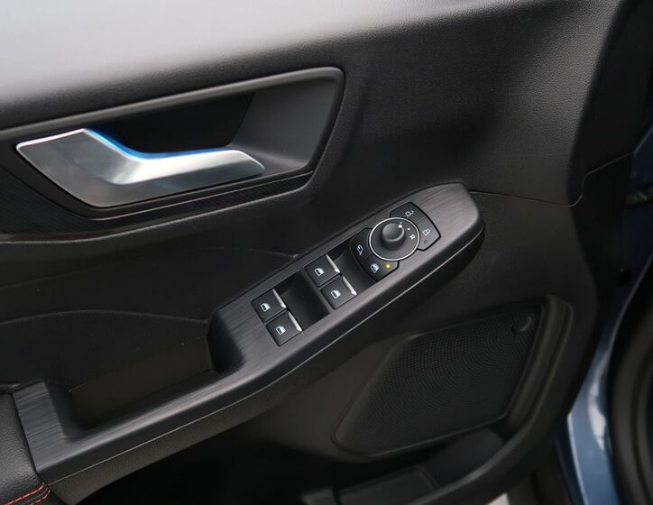 Ford Kuga 13