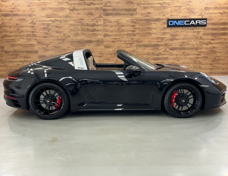 Porsche 911 8