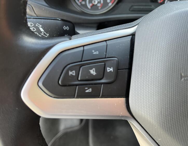 Volkswagen Caravelle 24