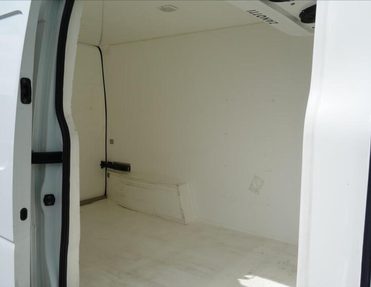 Renault Master 19