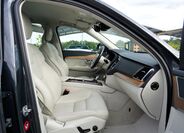 Volvo XC90 29