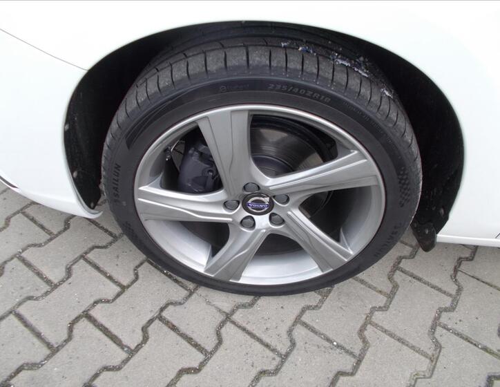 Volvo S60 5