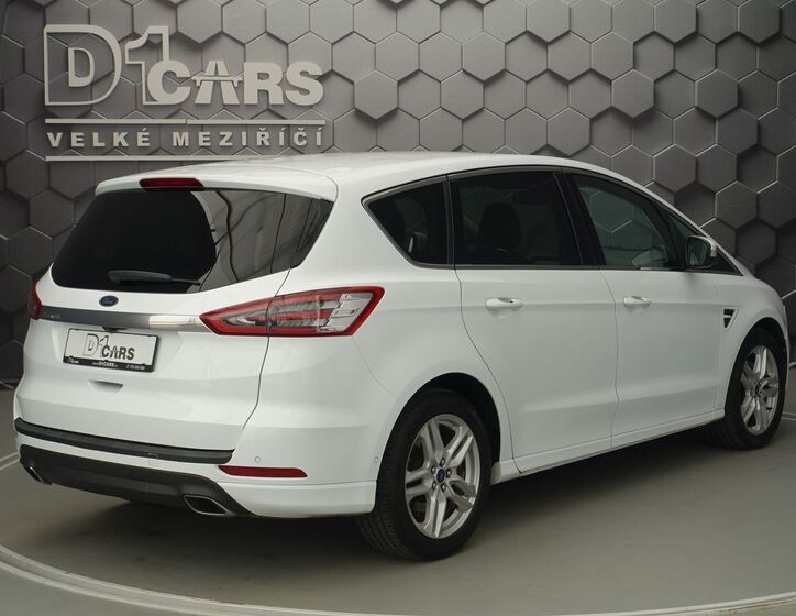 Ford S-MAX 5