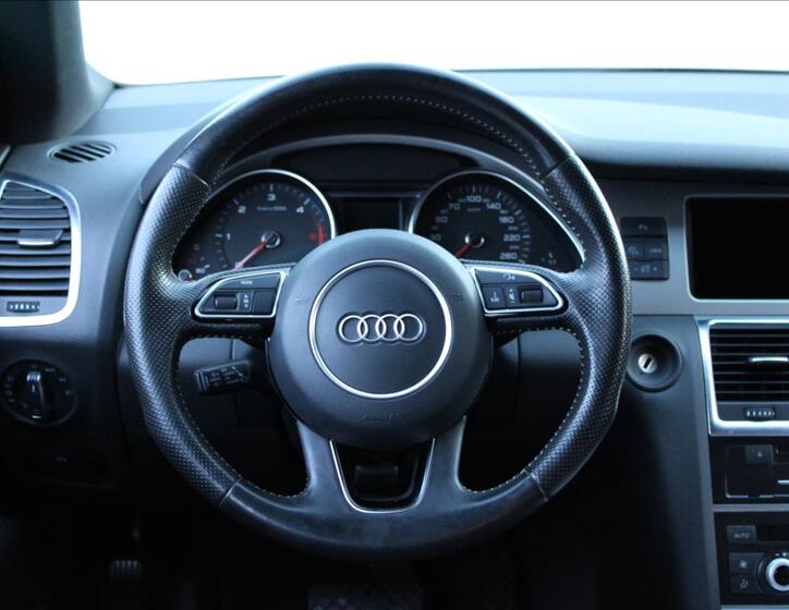 Audi Q7 18