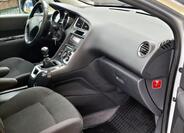 Peugeot 5008 24