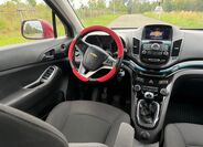 Chevrolet Orlando 10