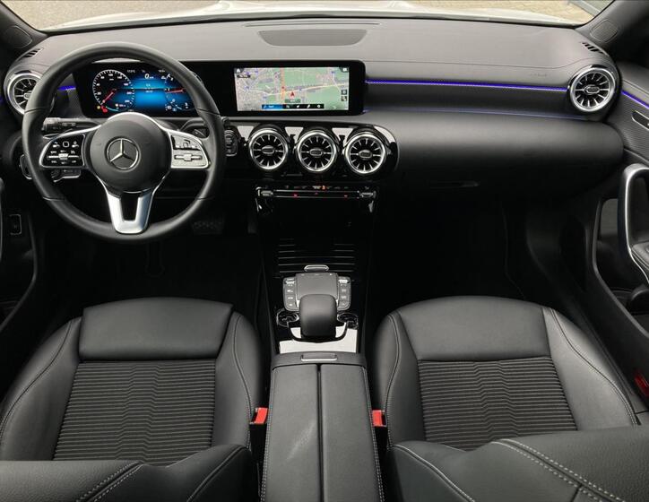 Mercedes-Benz CLA 12