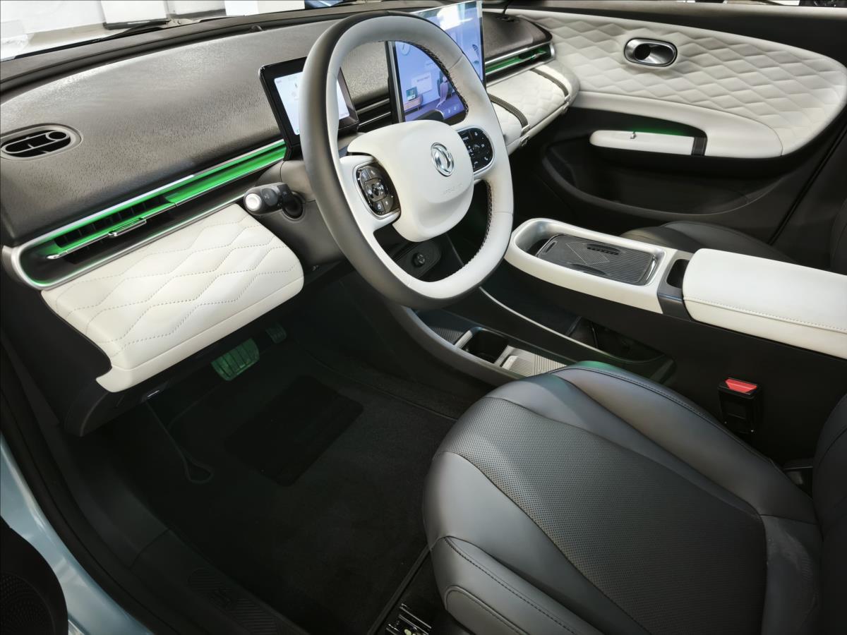 Dongfeng Box