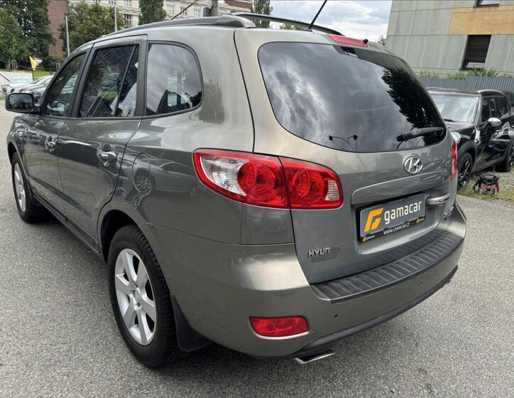 Hyundai Santa Fe 8