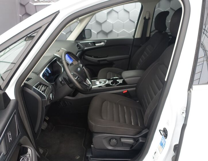 Ford Galaxy 29