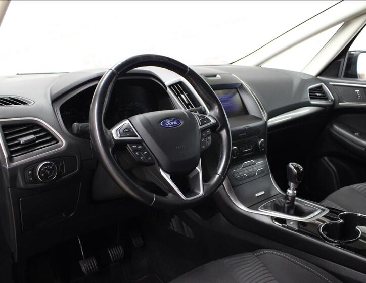 Ford S-MAX 10