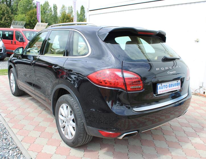 Porsche Cayenne 5