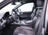 Audi Q7 12