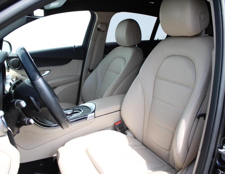 Mercedes-Benz GLC 10